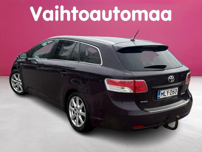 Toyota Avensis vaihtoauto