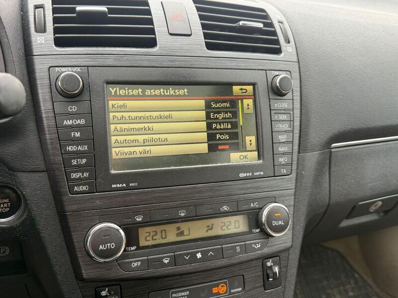 Toyota Avensis vaihtoauto