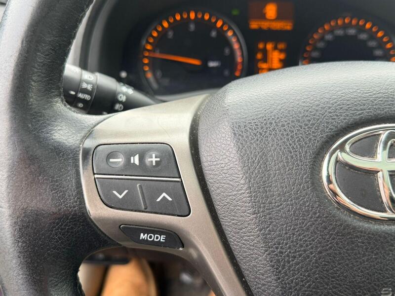 Toyota Avensis vaihtoauto