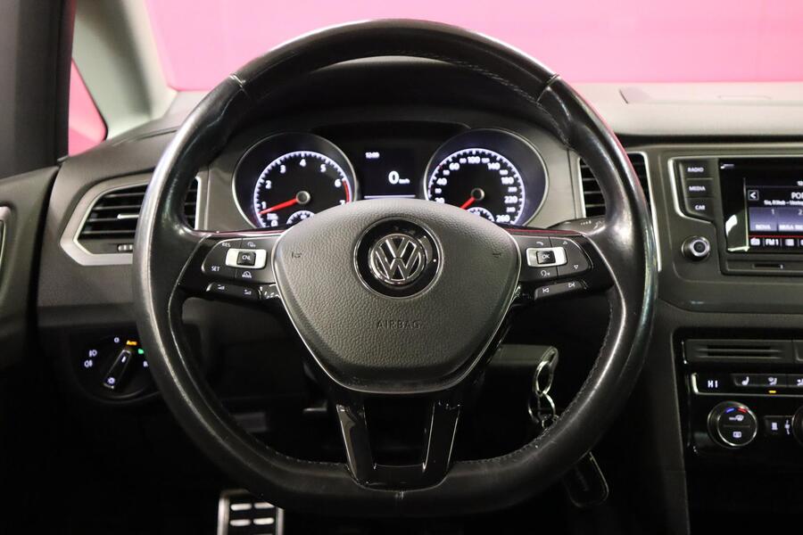 Volkswagen Golf Sportsvan vaihtoauto