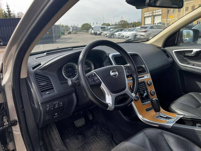 Volvo XC60 vaihtoauto