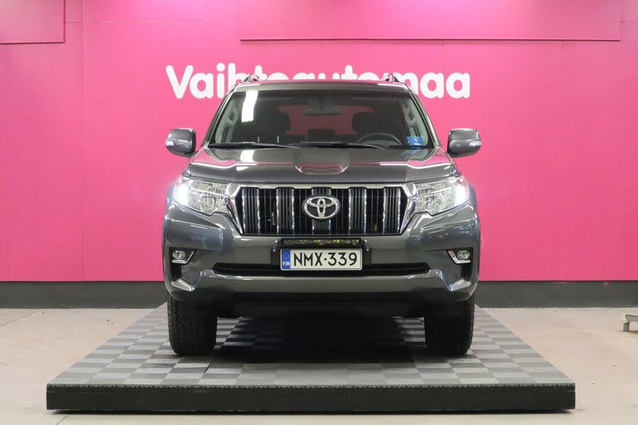 Toyota Land Cruiser vaihtoauto