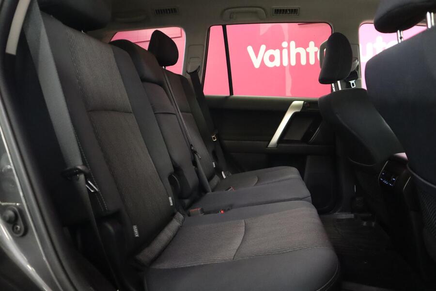 Toyota Land Cruiser vaihtoauto