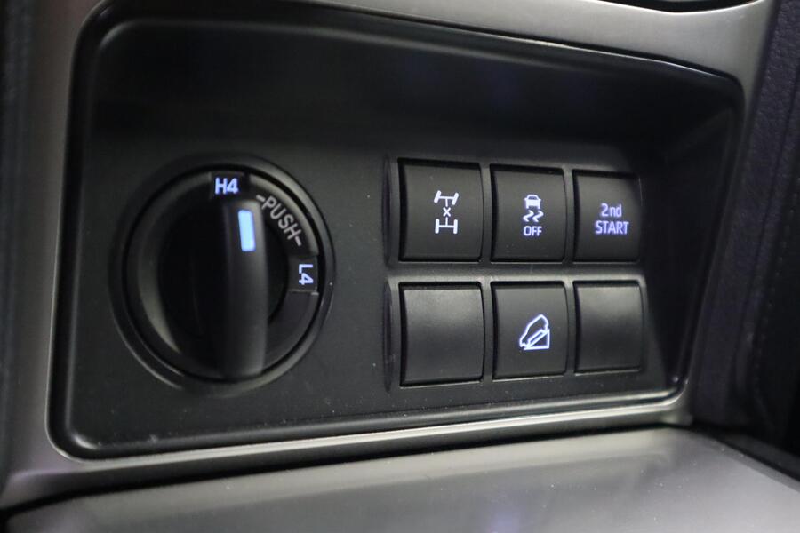 Toyota Land Cruiser vaihtoauto