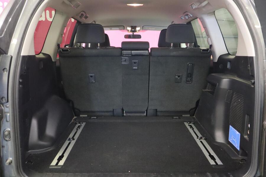 Toyota Land Cruiser vaihtoauto