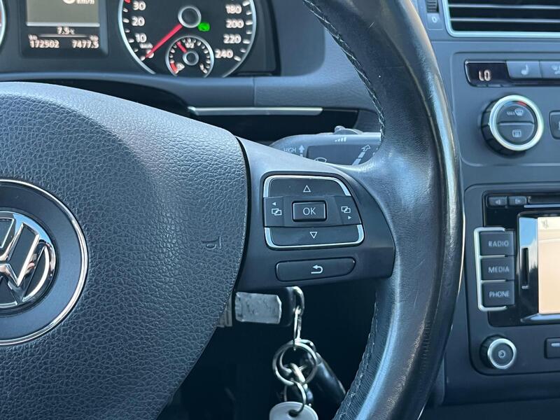 Volkswagen Touran vaihtoauto