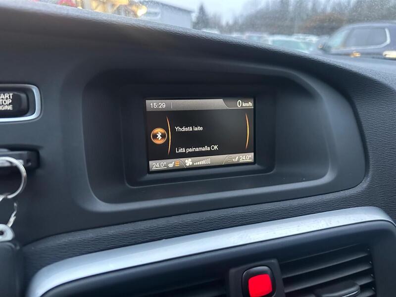 Volvo V40 Cross Country vaihtoauto