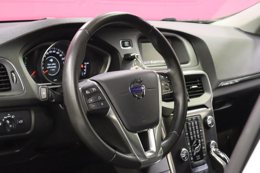 Volvo V40 Cross Country vaihtoauto