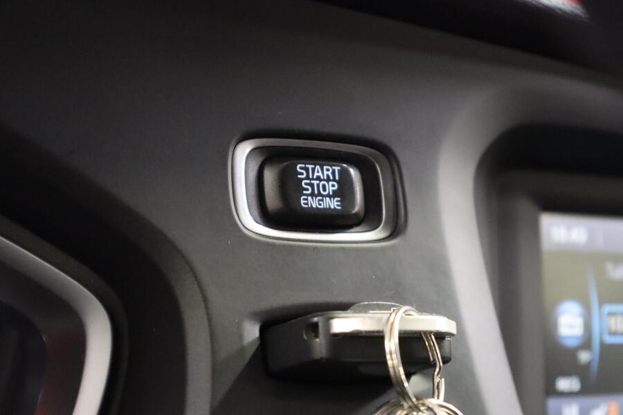 Volvo V40 Cross Country vaihtoauto