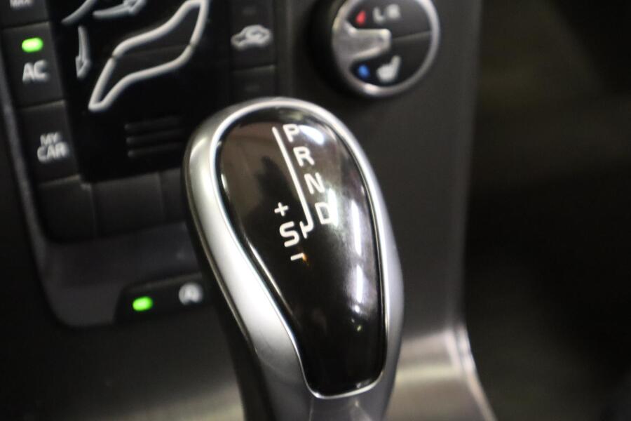 Volvo V40 Cross Country vaihtoauto