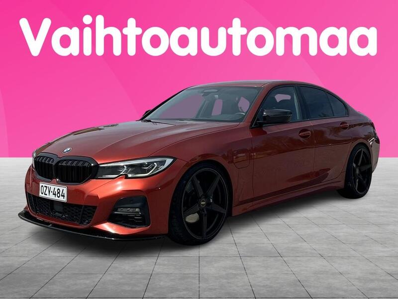 BMW 330 vaihtoauto