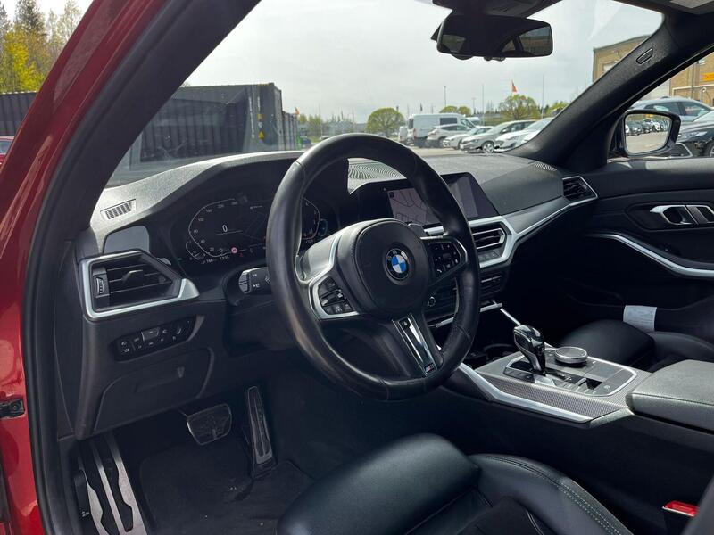 BMW 330 vaihtoauto