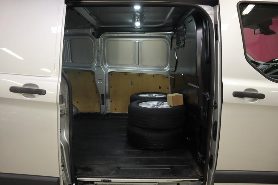 Ford Transit Custom vaihtoauto