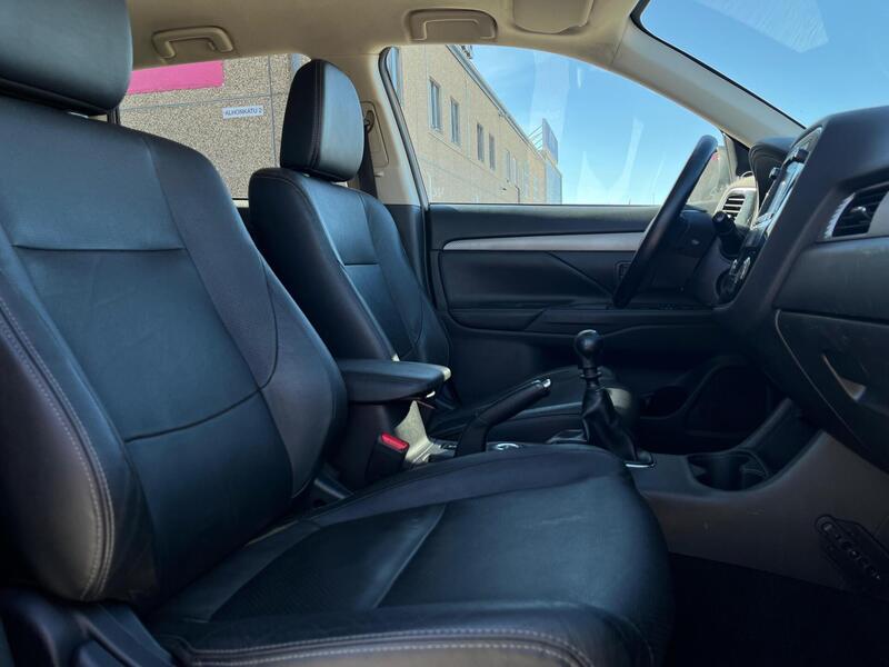 Mitsubishi Outlander vaihtoauto