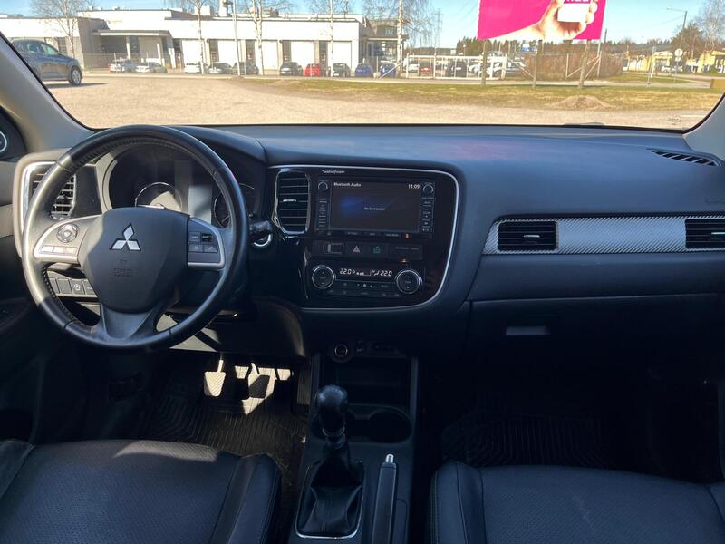 Mitsubishi Outlander vaihtoauto