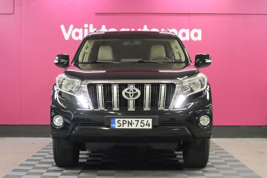 Toyota Land Cruiser vaihtoauto