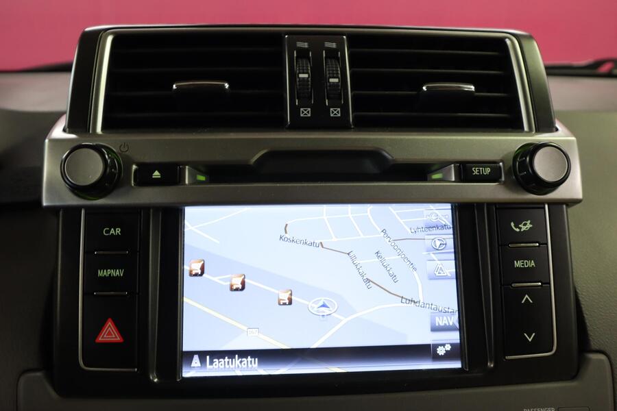 Toyota Land Cruiser vaihtoauto