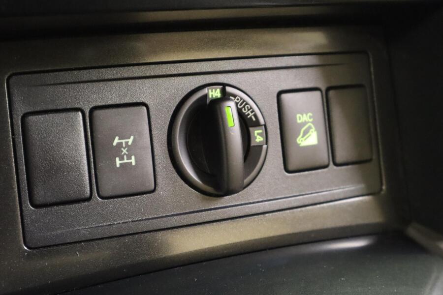 Toyota Land Cruiser vaihtoauto