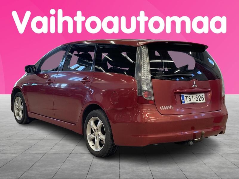 Mitsubishi Grandis vaihtoauto