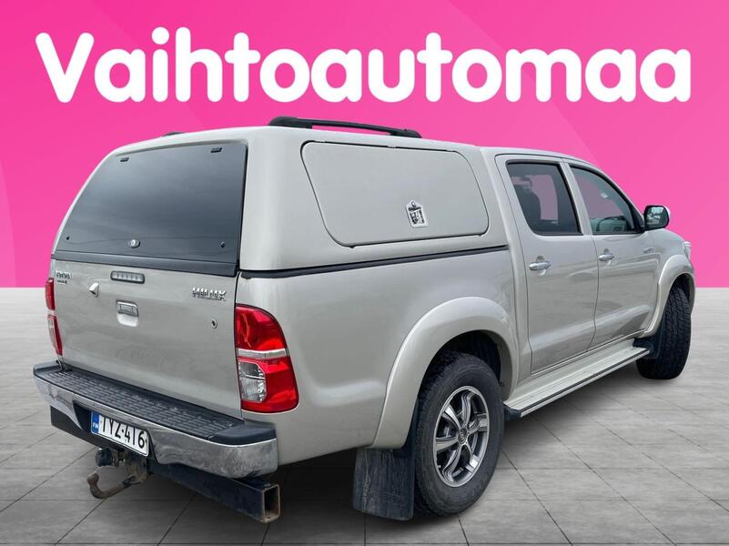 Toyota Hilux vaihtoauto