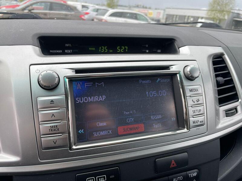 Toyota Hilux vaihtoauto