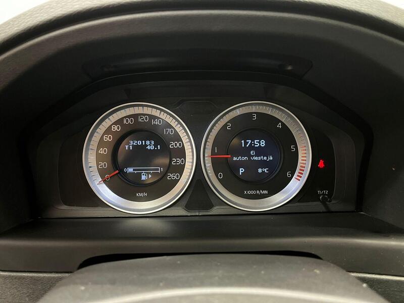 Volvo V70 vaihtoauto