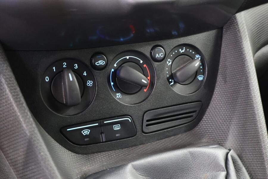 Ford Transit Connect vaihtoauto