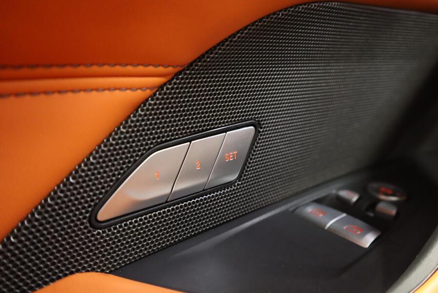 BMW M4 vaihtoauto