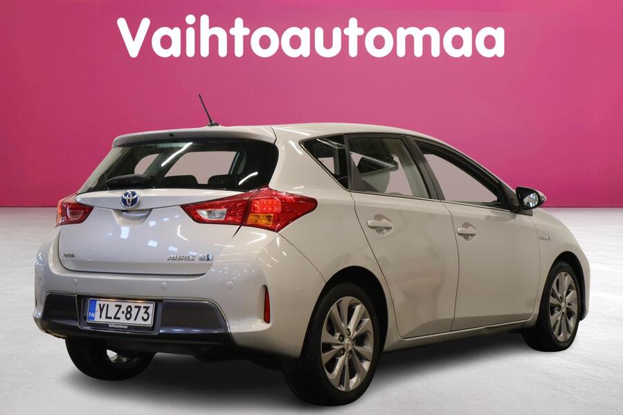 Toyota Auris vaihtoauto