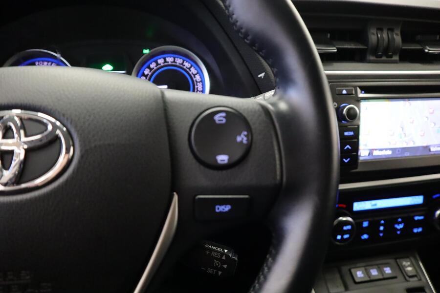 Toyota Auris vaihtoauto