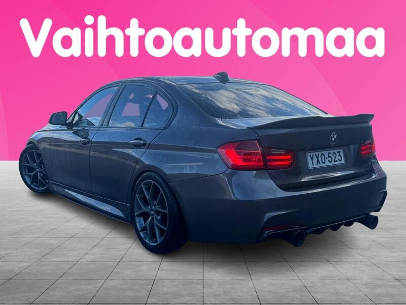 BMW 330 vaihtoauto