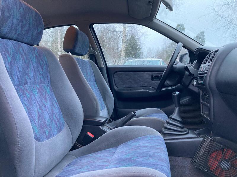 Nissan Almera vaihtoauto