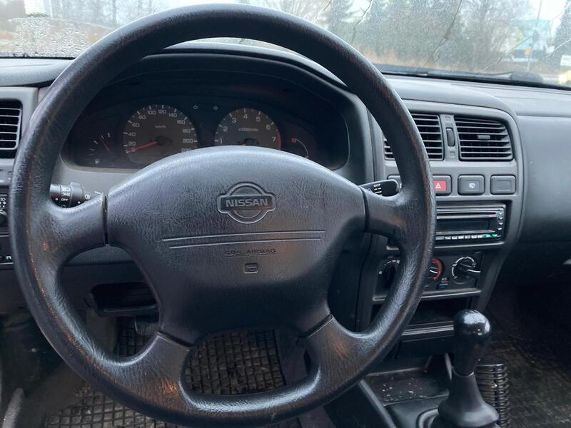 Nissan Almera vaihtoauto
