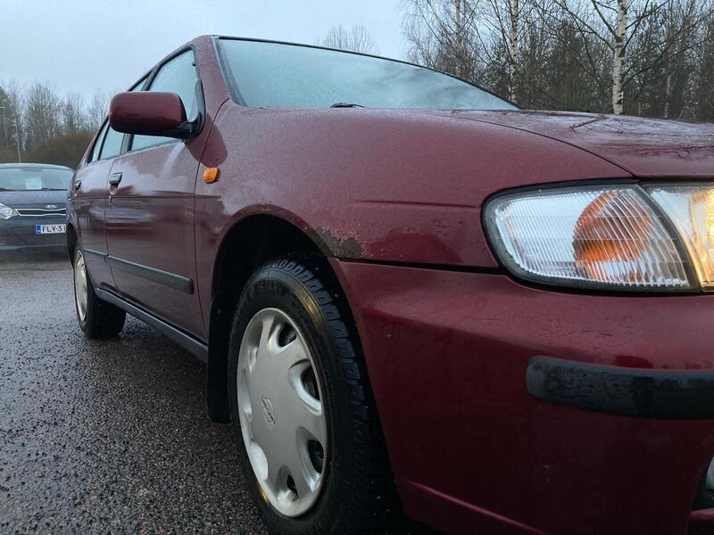 Nissan Almera vaihtoauto