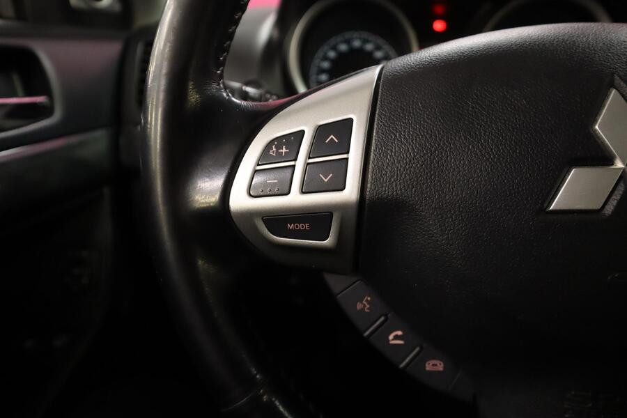 Mitsubishi Lancer vaihtoauto