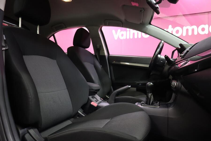 Mitsubishi Lancer vaihtoauto