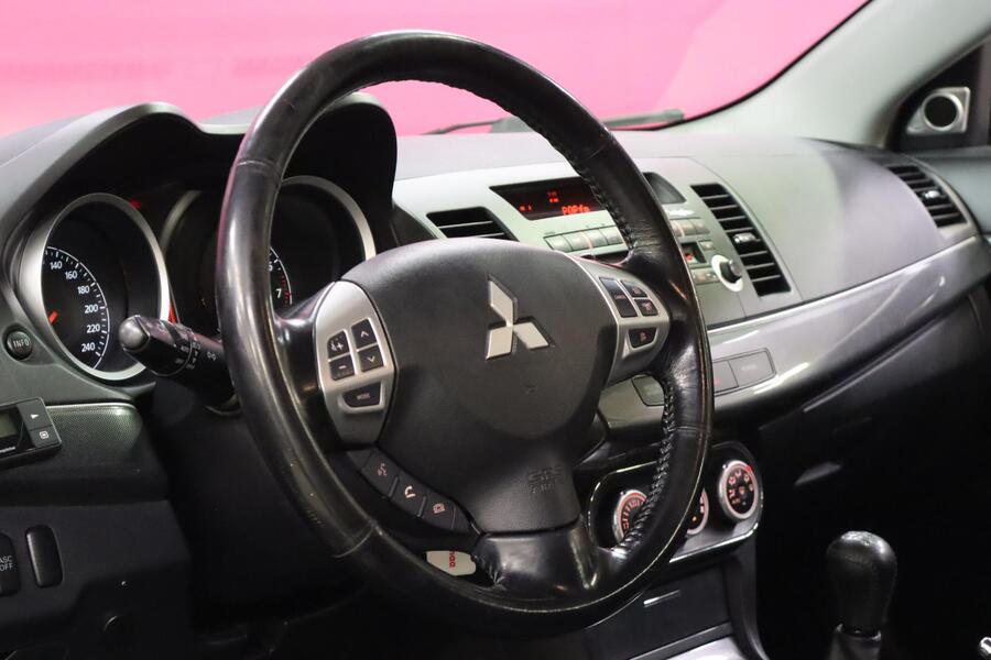 Mitsubishi Lancer vaihtoauto