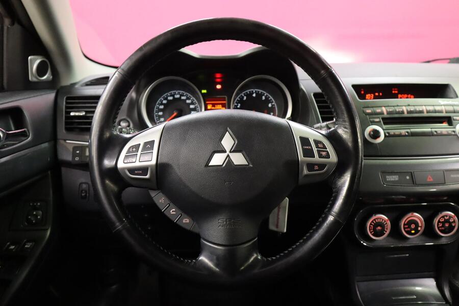 Mitsubishi Lancer vaihtoauto