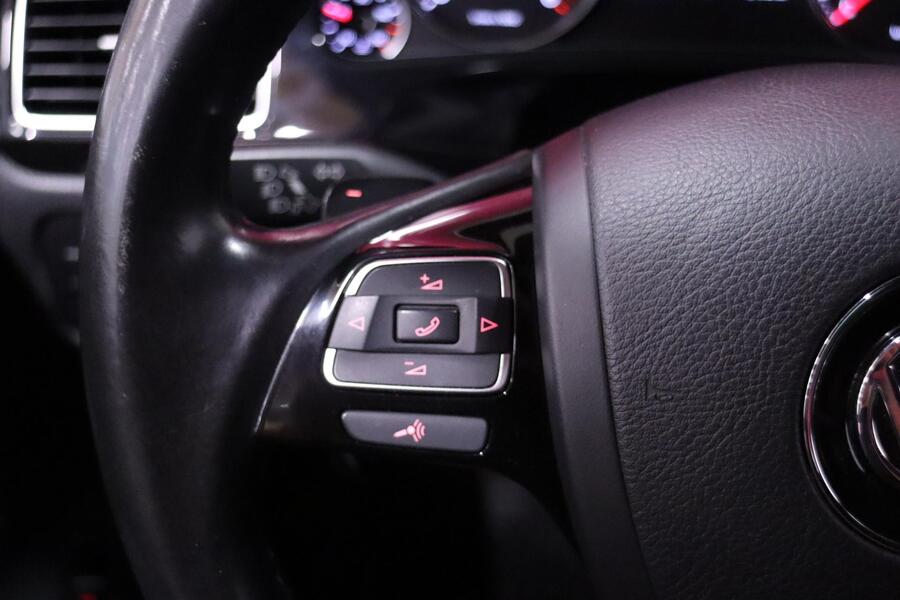 Volkswagen Touareg vaihtoauto