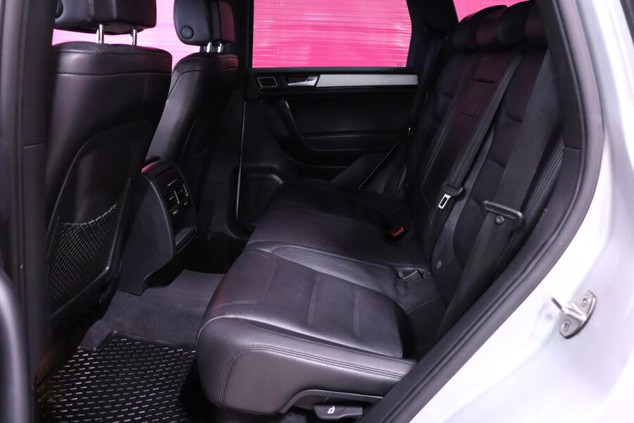 Volkswagen Touareg vaihtoauto