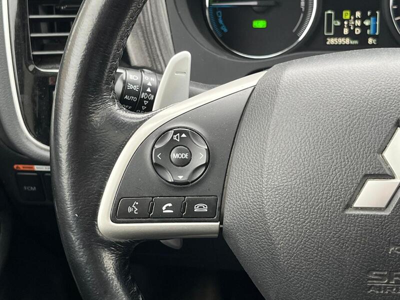 Mitsubishi Outlander PHEV vaihtoauto