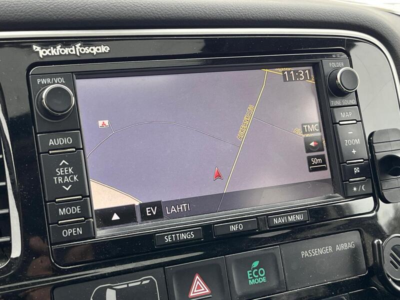 Mitsubishi Outlander PHEV vaihtoauto