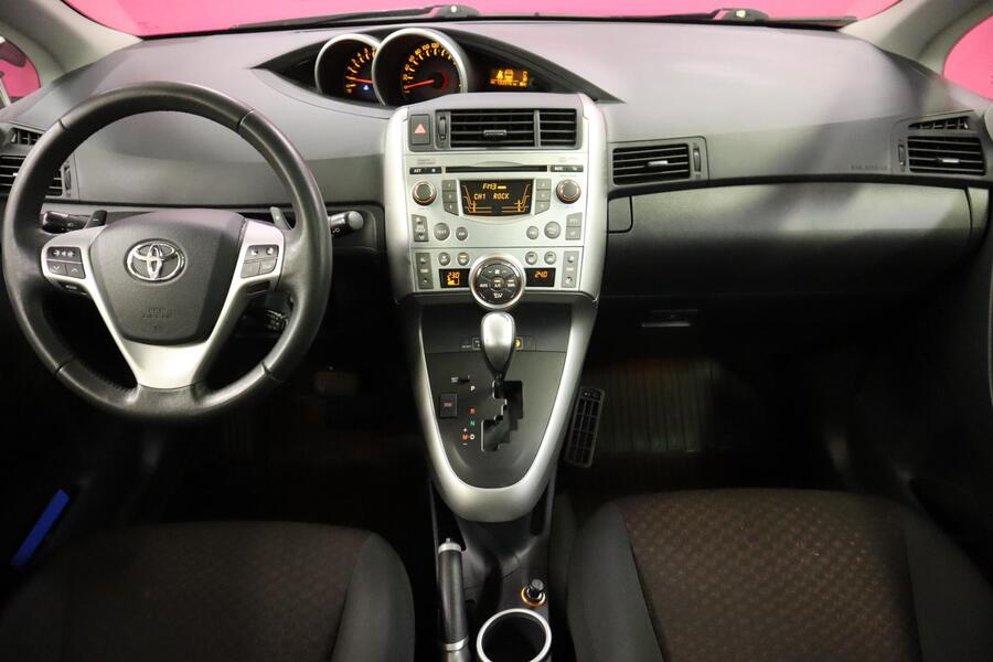 Toyota Verso vaihtoauto