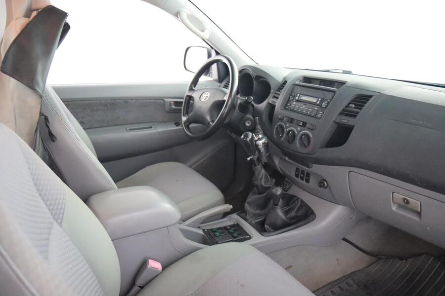 Toyota Hilux vaihtoauto