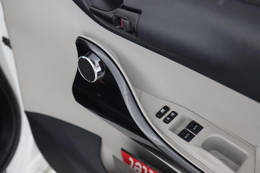 Toyota iQ vaihtoauto