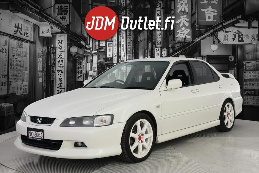 Honda Accord vaihtoauto