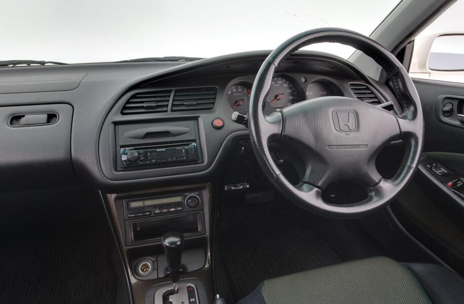 Honda Accord vaihtoauto