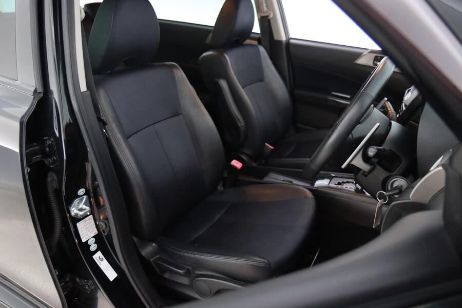 Subaru Exiga vaihtoauto