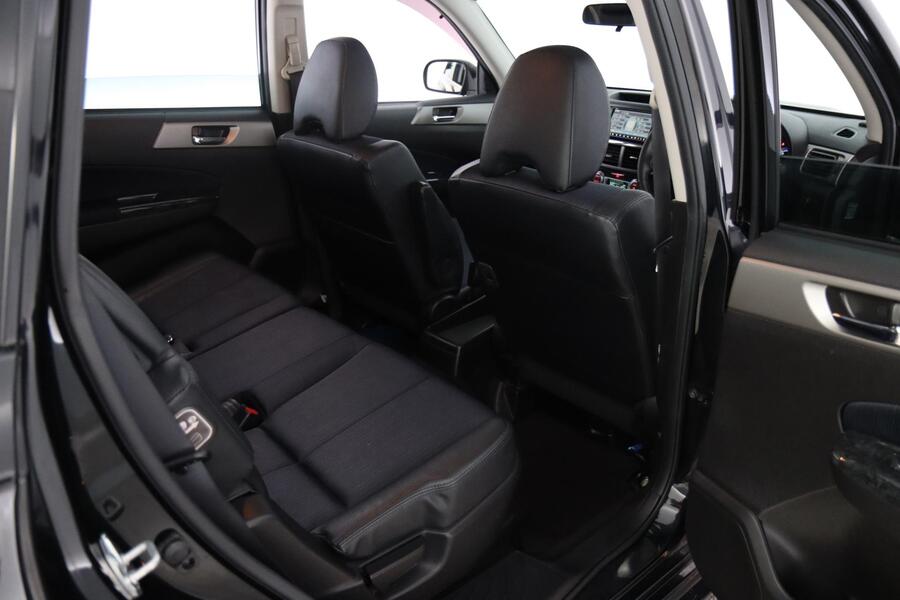 Subaru Exiga vaihtoauto