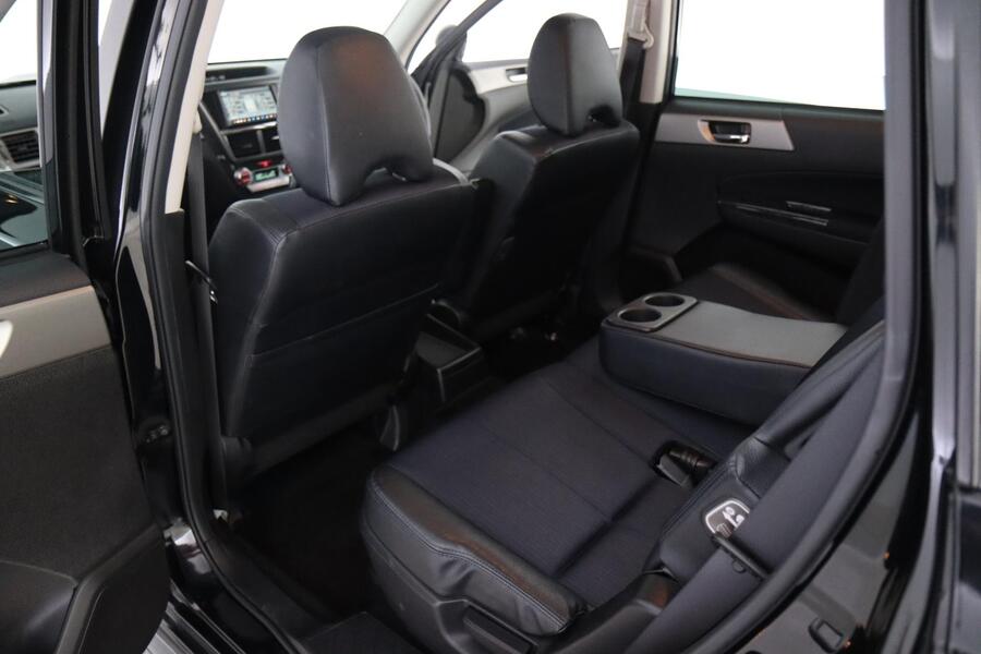 Subaru Exiga vaihtoauto